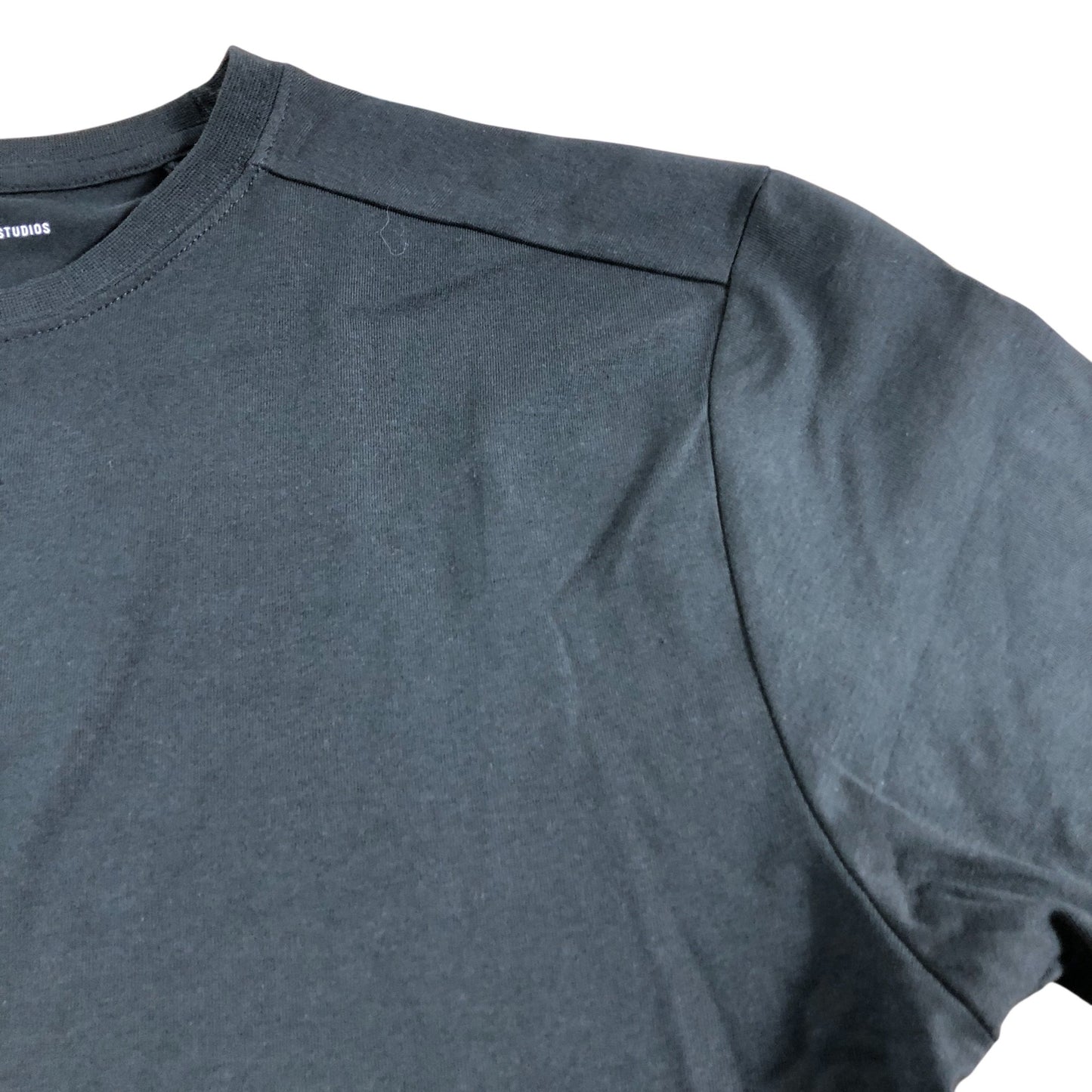 River Island Black Muscle Fit T-Shirt - Size Medium