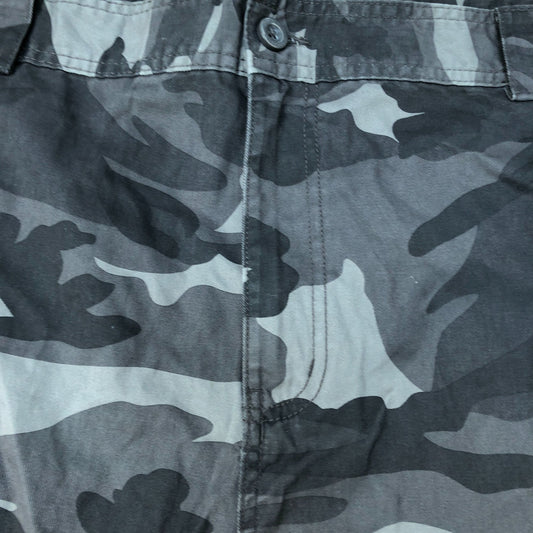 Mountain Warehouse Camo Cargo Shorts Size 42 UK Men's New Cotton Grey