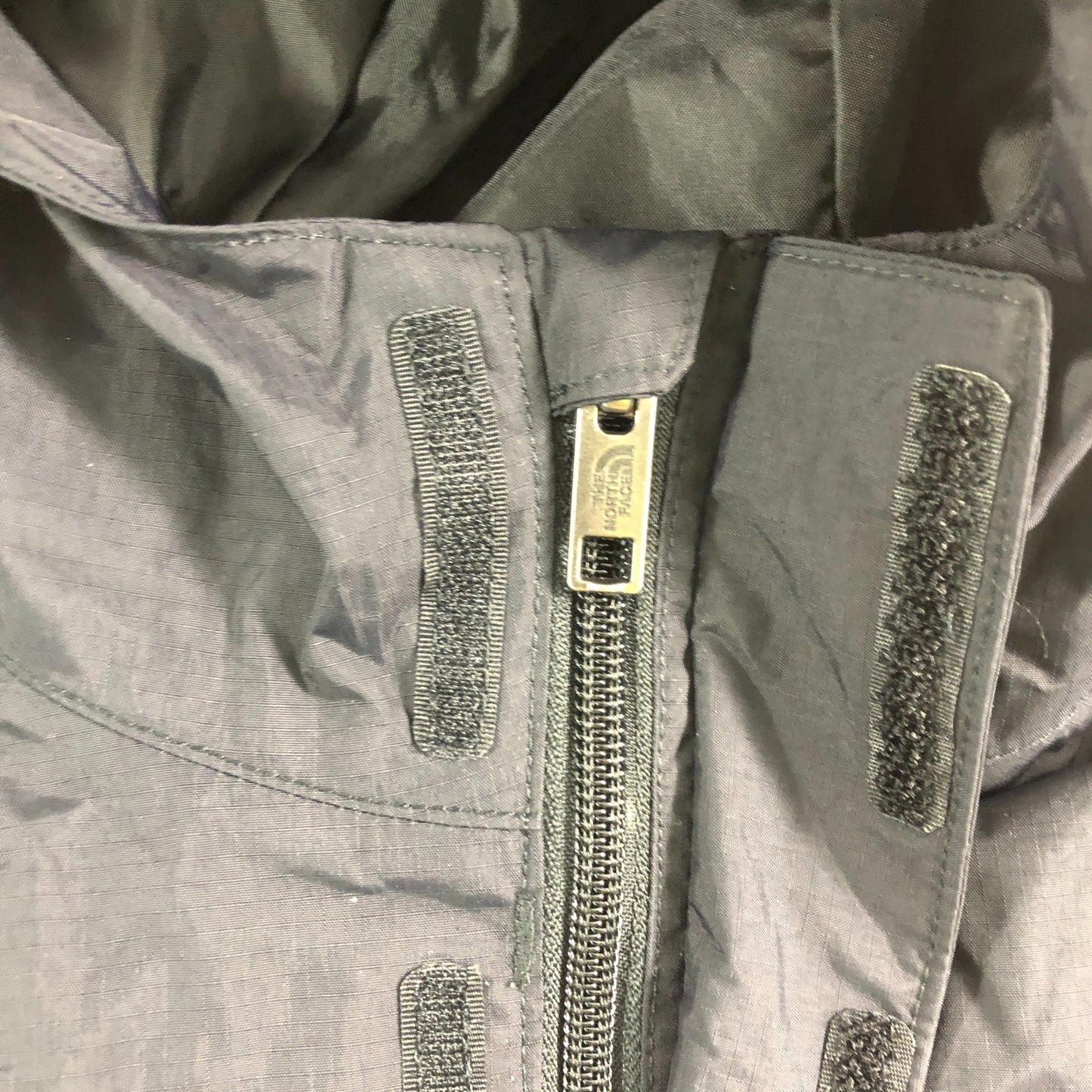 The North Face Boys Lightweight Jacket Size 12 Years Black Windbreaker