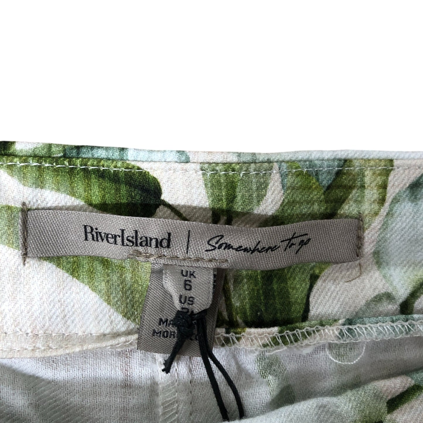 River Island Floral Print Shorts UK6 Women's Standard Fit Lightweight Style