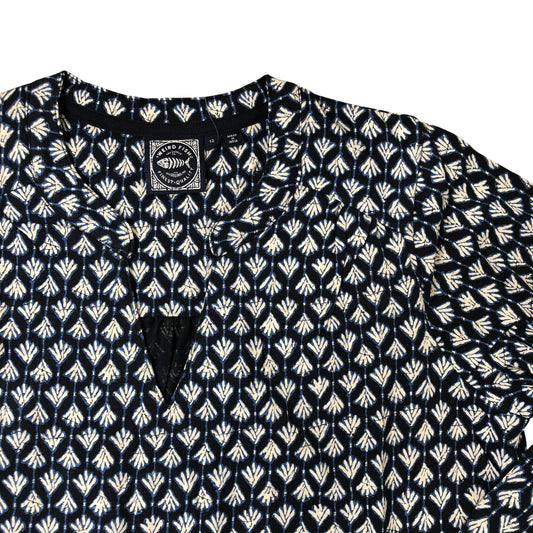 Weird Fish Women's Organic Cotton Long Sleeve Top Navy Floral Pattern Size 12