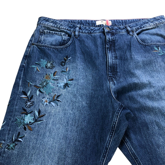 Embroidered Boyfriend Jeans Size 22 Women's Mid Denim