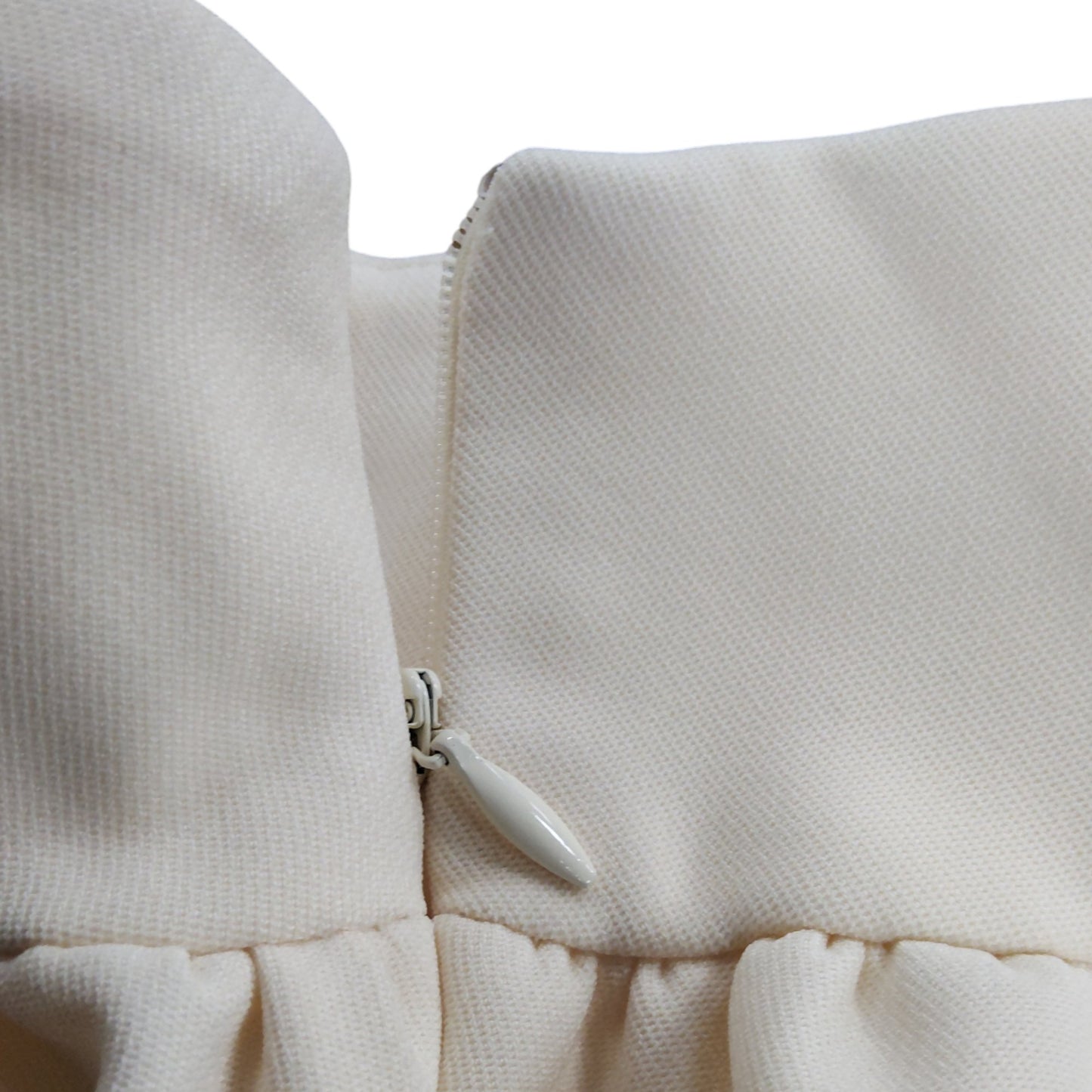 River Island Girls Cream Skirt Size 9-10 Years Bubble Style Fashion