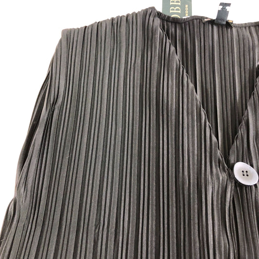 River Island UK14 Women's Black Pleated Blouse V Neck Button Front