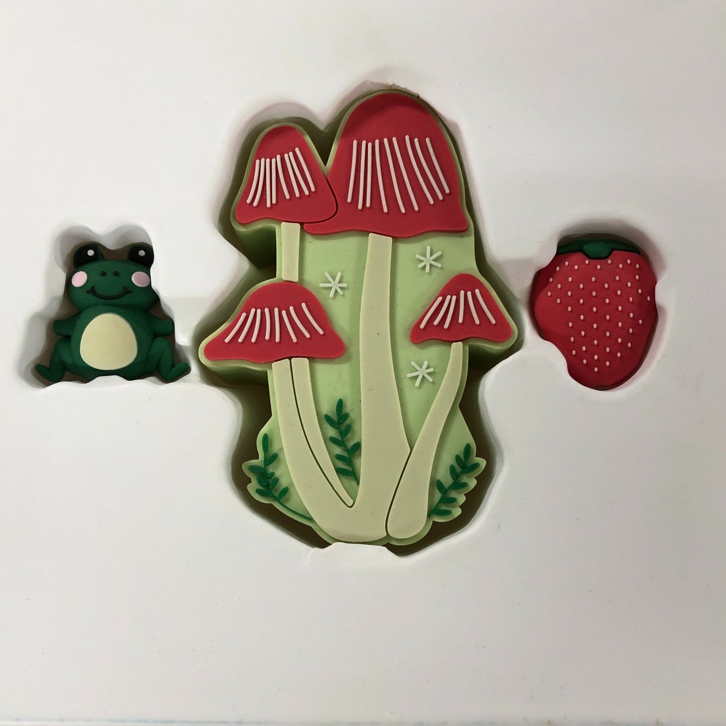 Moshi Power Mystical Forest Cable Protectors Plus Battery Bundle