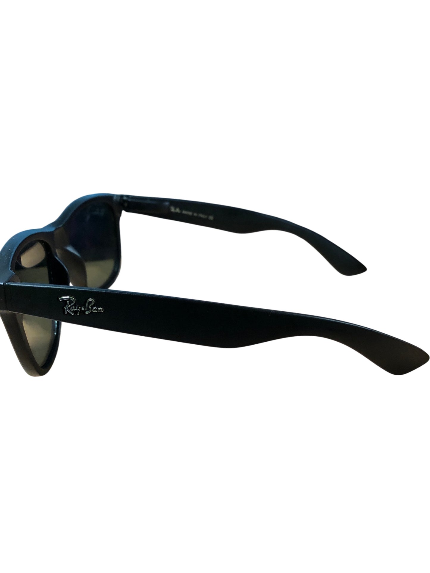 RAY-BAN Wayfarer Sunglasses Black Classic Unisex Model RB2132