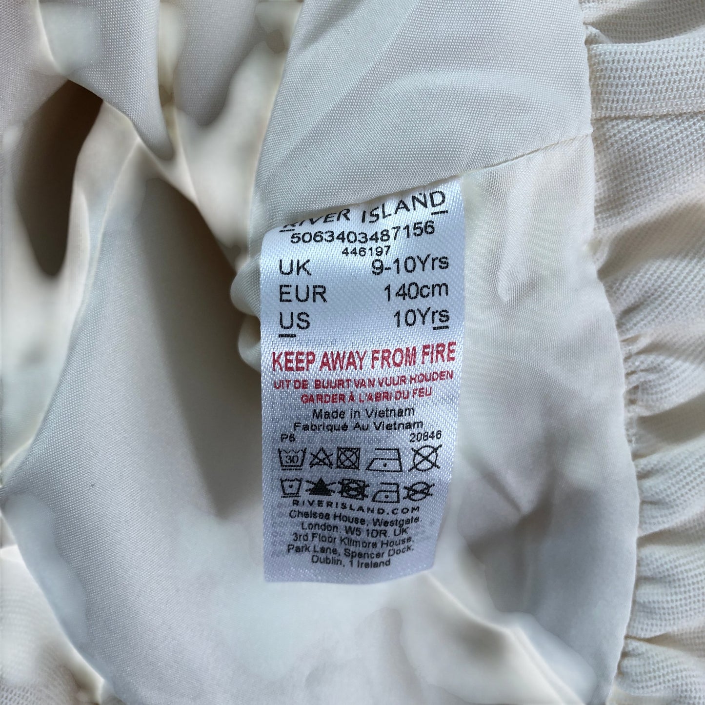 RIVER ISLAND Cream Skirt UK9-10 Years Girls Balloon Style Soft Fabric