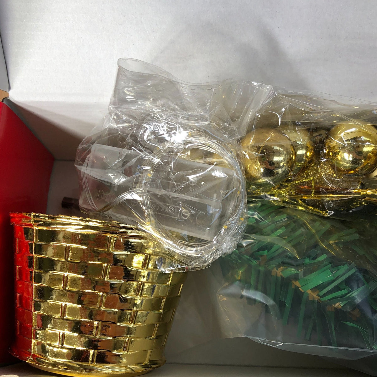 Artificial Table Top Christmas Tree Decoration Kit Gold With Fairy Lights