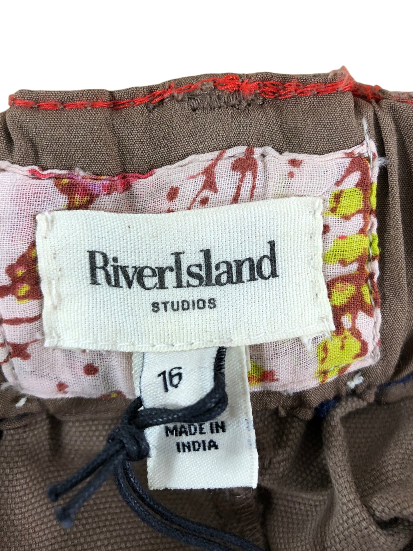 River Island Relaxed Fit Cargo Shorts Size 16 Women's Brown Casual Wear