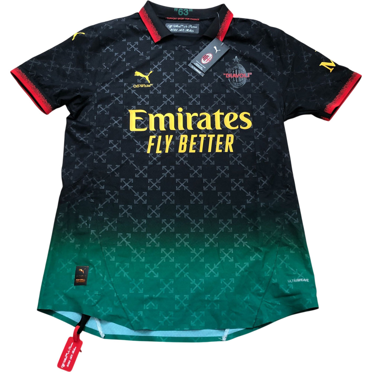 AC Milan 2025 Off White Jersey Men's L Black Green Emirates Fly Better