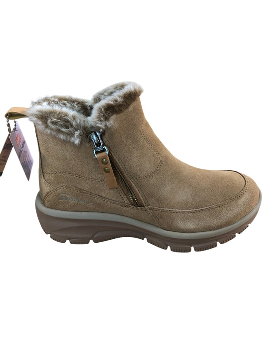 SKECHERS Relaxed Fit Women's Boots Size 3 Tan Zip Up Faux Fur Lining Comfort