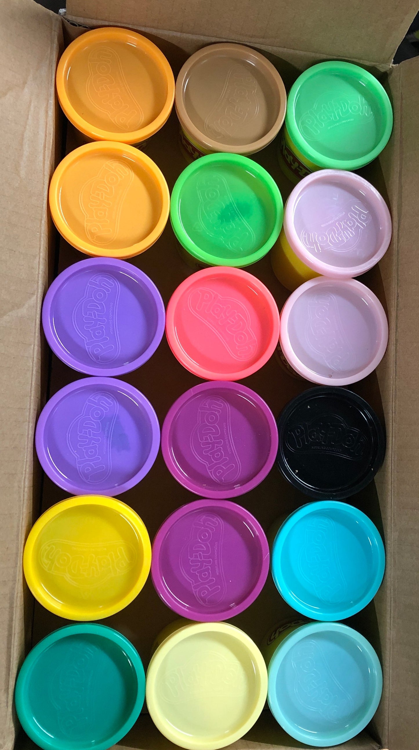 PLAY-DOH Classic 36 Pack Assorted Colours Creative Modelling Clay Set