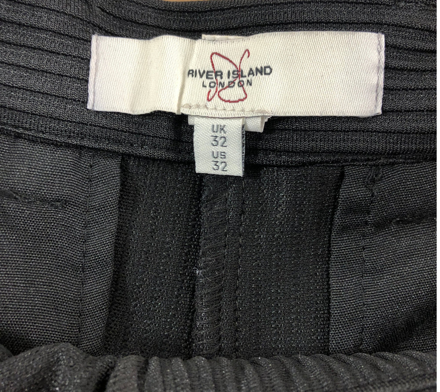 River Island Slim Fit Black Shorts UK32 Men's Smart Casual Ribbed Design