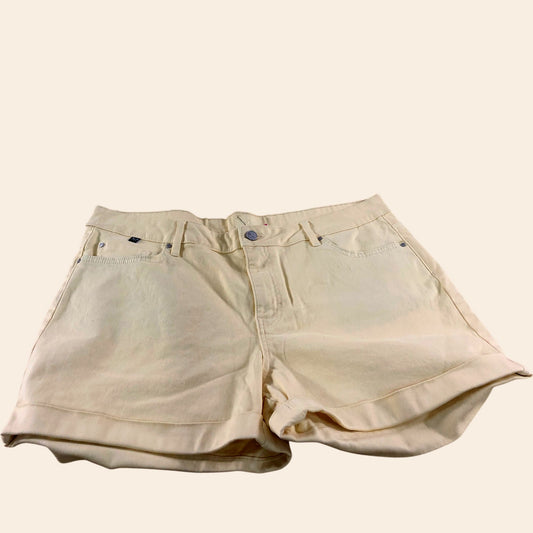 Crew Clothing Company Yellow Shorts Size 16 Women's Casual Denim