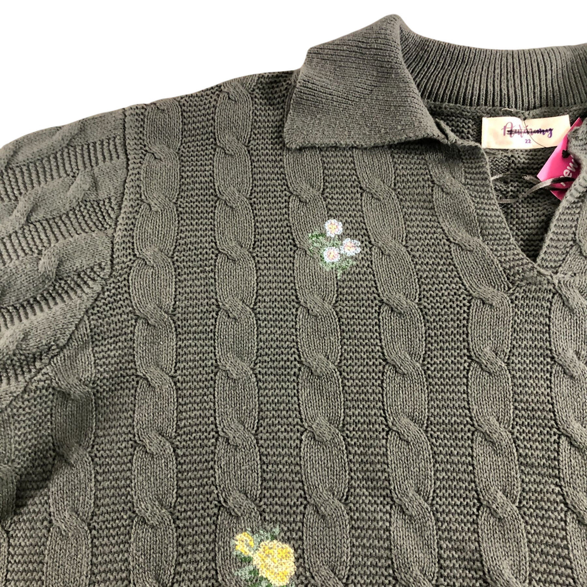 Autonomy Sweater Size 22 Women's Cable Knit V Neck Embroidered Flowers Green