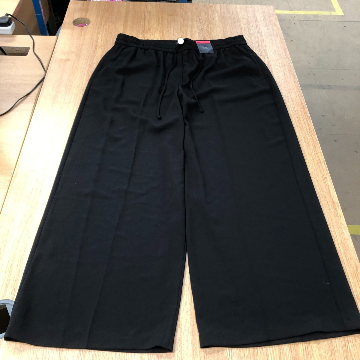 High Waisted Trousers UK 18 Unknown Women's Black Wide Leg