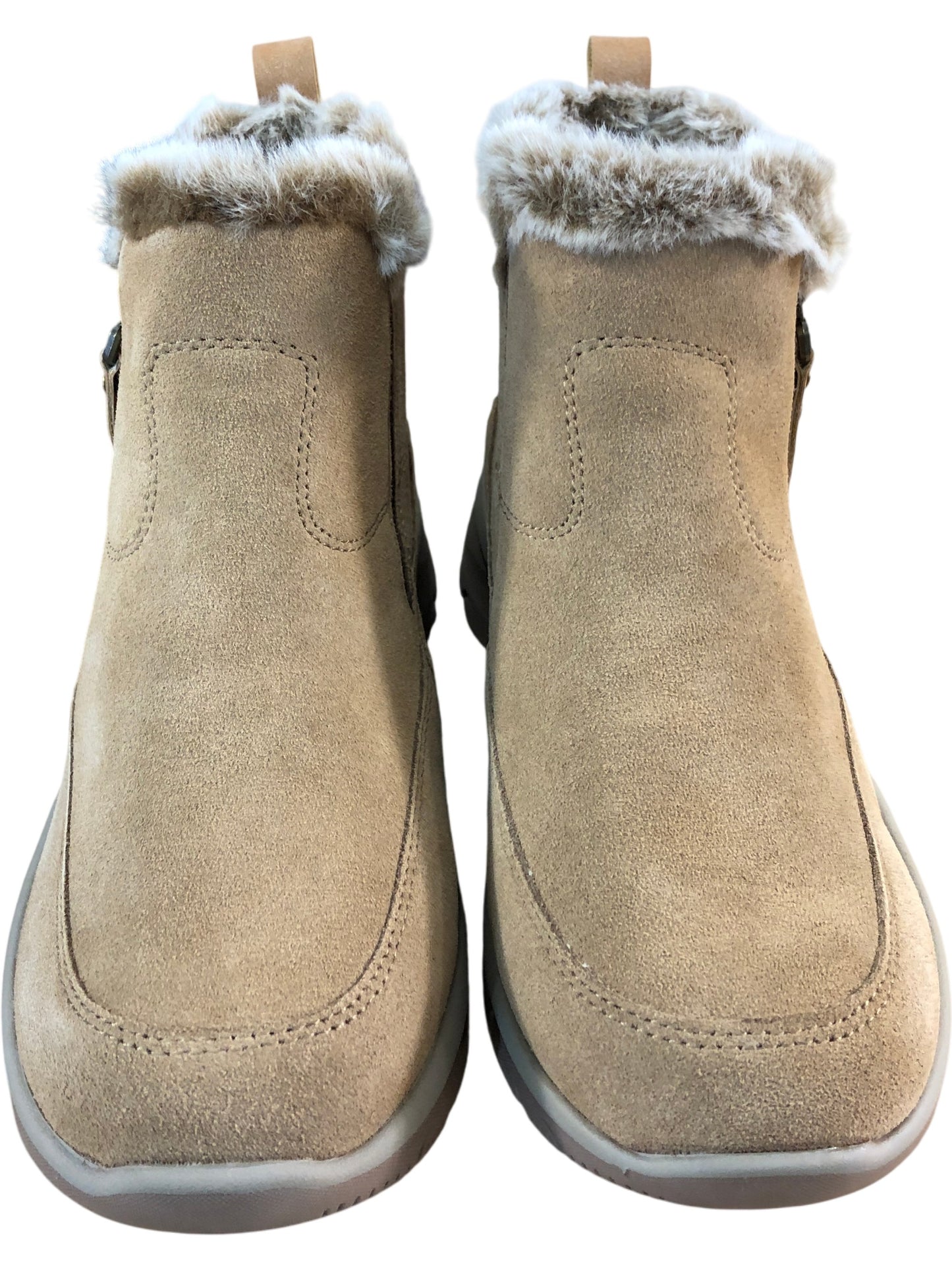 SKECHERS Relaxed Fit Women's Boots Size 3 Tan Zip Up Faux Fur Lining Comfort