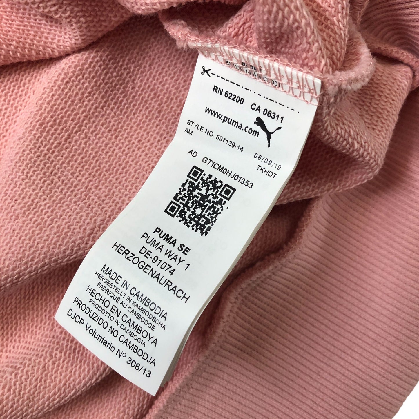 Puma Hello Kitty Sweatshirt Women's Size S Pink Cotton Crew Neck Long Sleeve