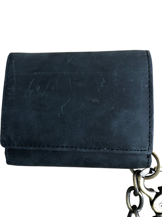 RFID Blocking Wallet Black Leather Chain Clip Closure Compact Design
