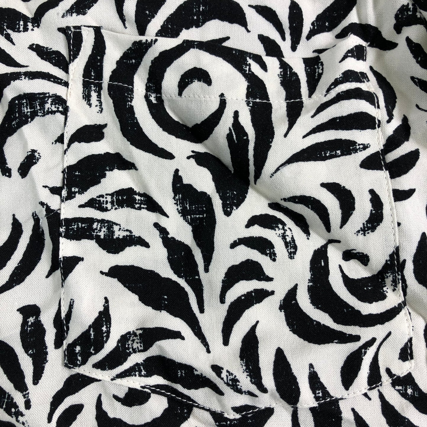 River Island Floral Print Shirt UK8 Women's Casual Button Up Top Black White