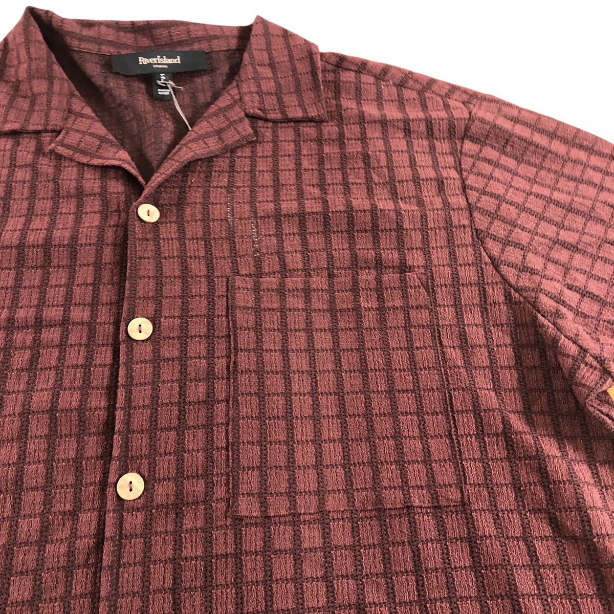 River Island Short Sleeved Button Up Shirt Men’s Textured Dark Red Size XS