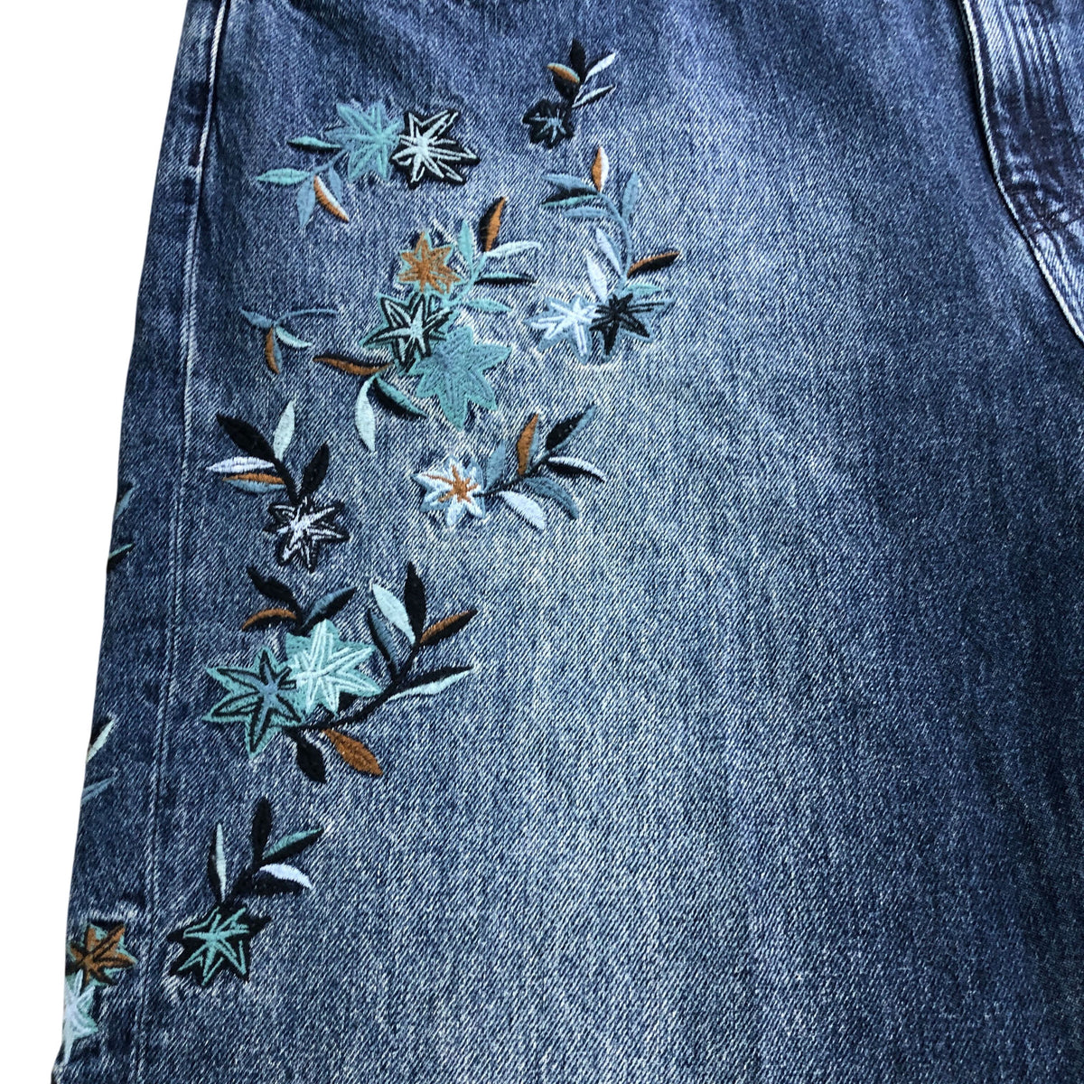 Embroidered Boyfriend Jeans Size 22 Women's Mid Denim