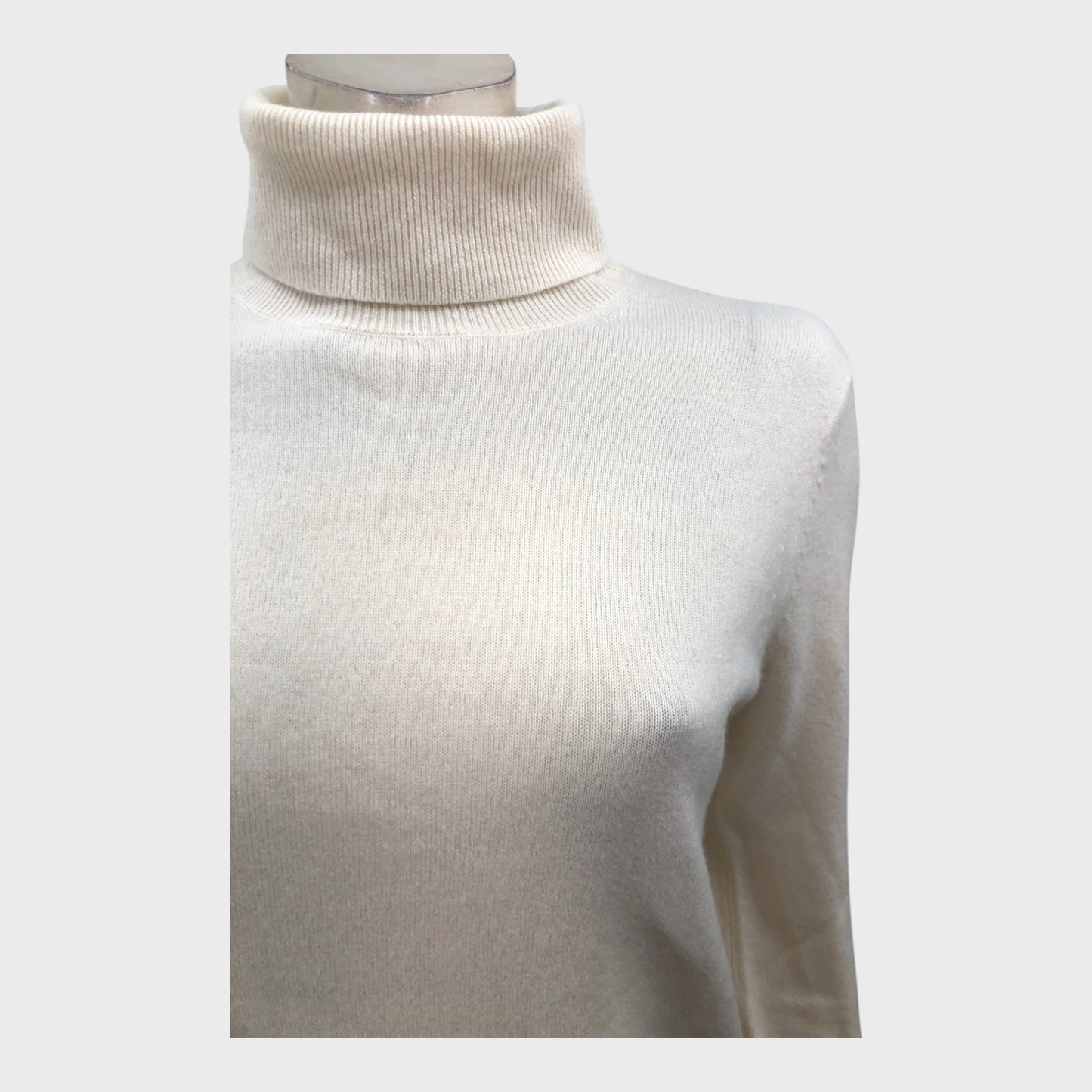 Uniqlo Cream Cashmere Sweater - Size 8