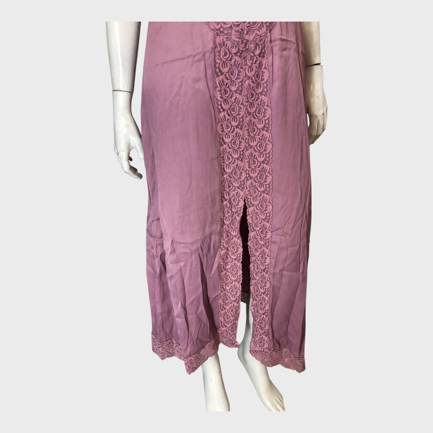 Branded Nostalgia Rose Midi Dress