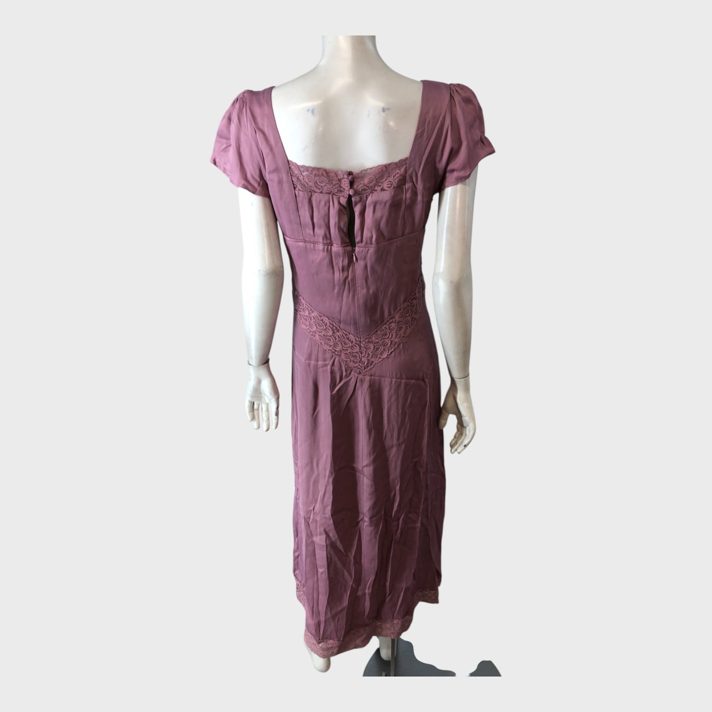 Branded Nostalgia Rose Midi Dress