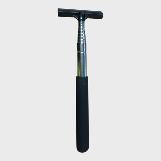 Retractable portable car mirror wiper