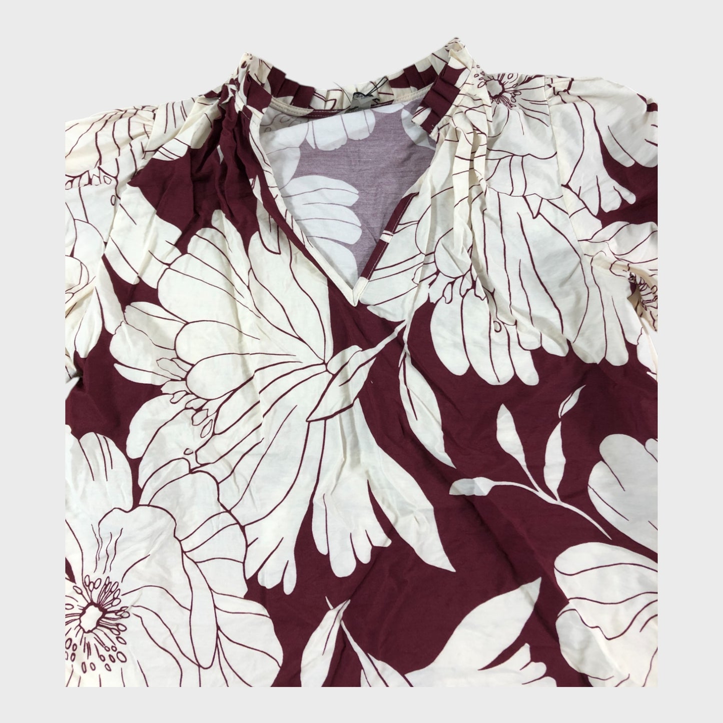 River Island Floral Short Sleeve Blouse Women's Red White V-Neck