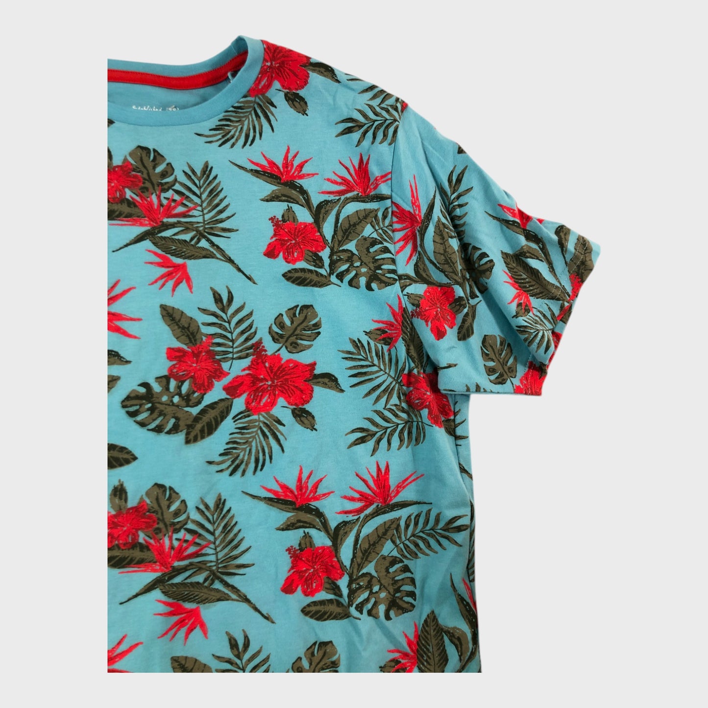 Branded Sky Blue Hawaii Print T-Shirt - Size Medium