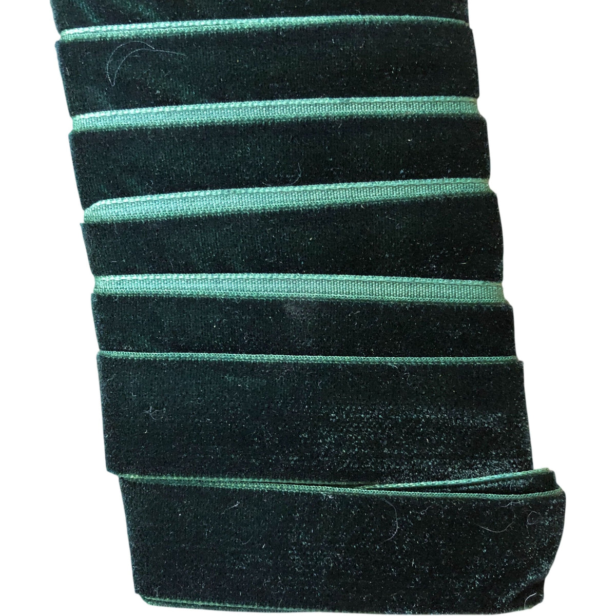 Luxury Green Berries Gift Wrap Set Featuring Matching Ribbons Three Rolls