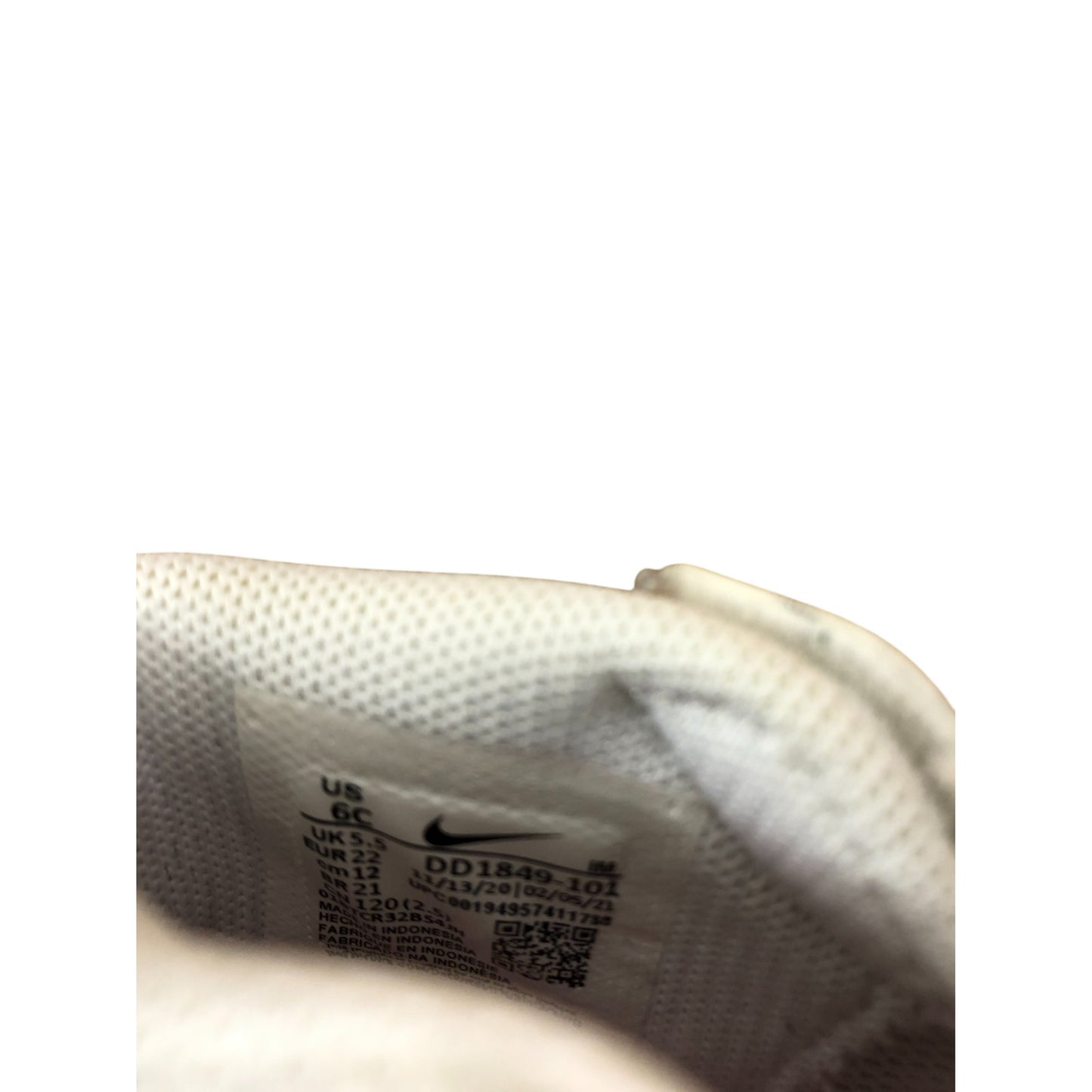 Nike DD1849 101 Blazer Mid 5.5C Kids White Pink Black High Top Trainers