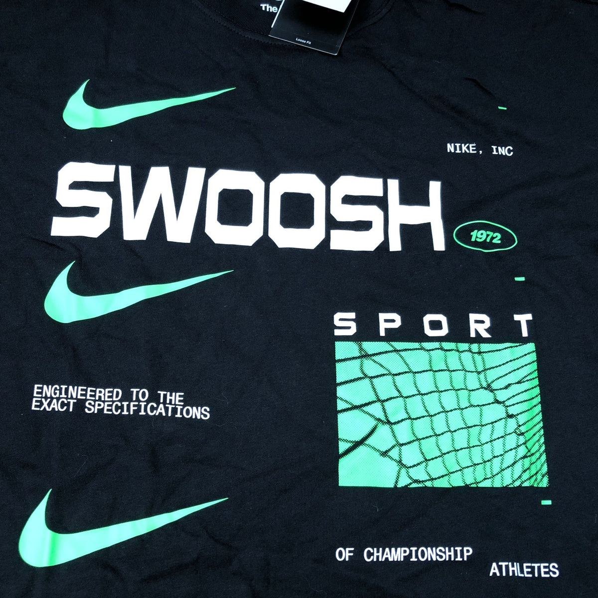 Nike Swoosh Loose Fit T-Shirt Black Sport Graphic Tee Size M