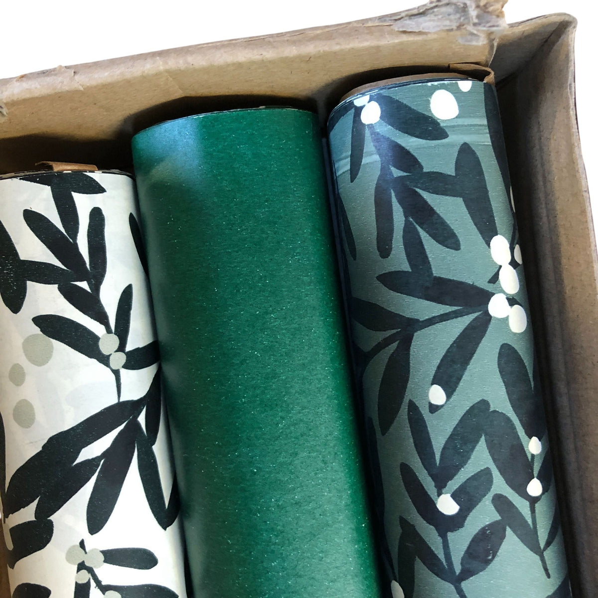 Luxury Green Berries Gift Wrap Set Featuring Matching Ribbons Three Rolls