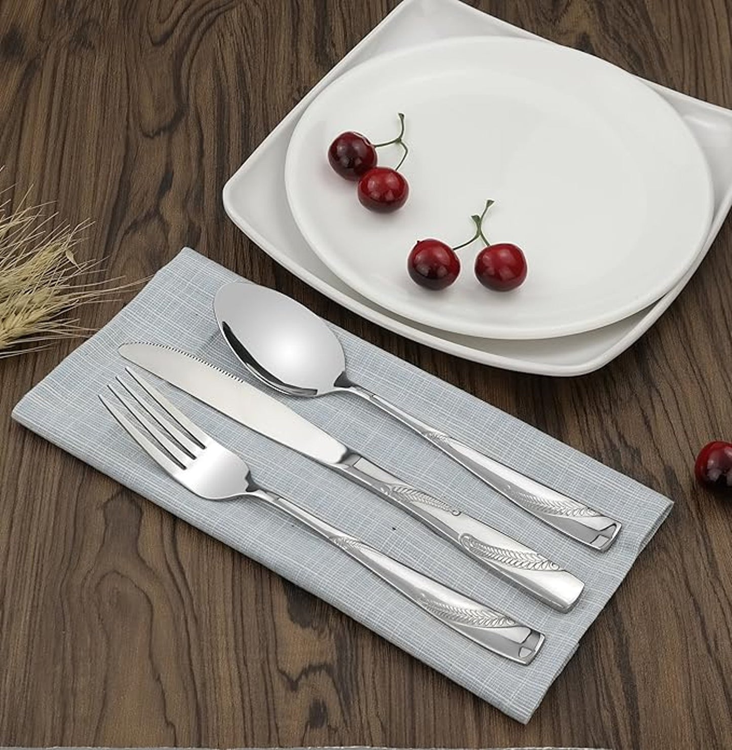 Lesbye Set of 16 Cutlery Set, Stainless Steel Silverware Service for 4 Person