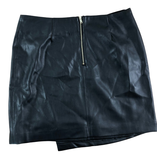 Women's Black Faux Leather Pencil Skirt Size 8 With Zip Detail Modern Style