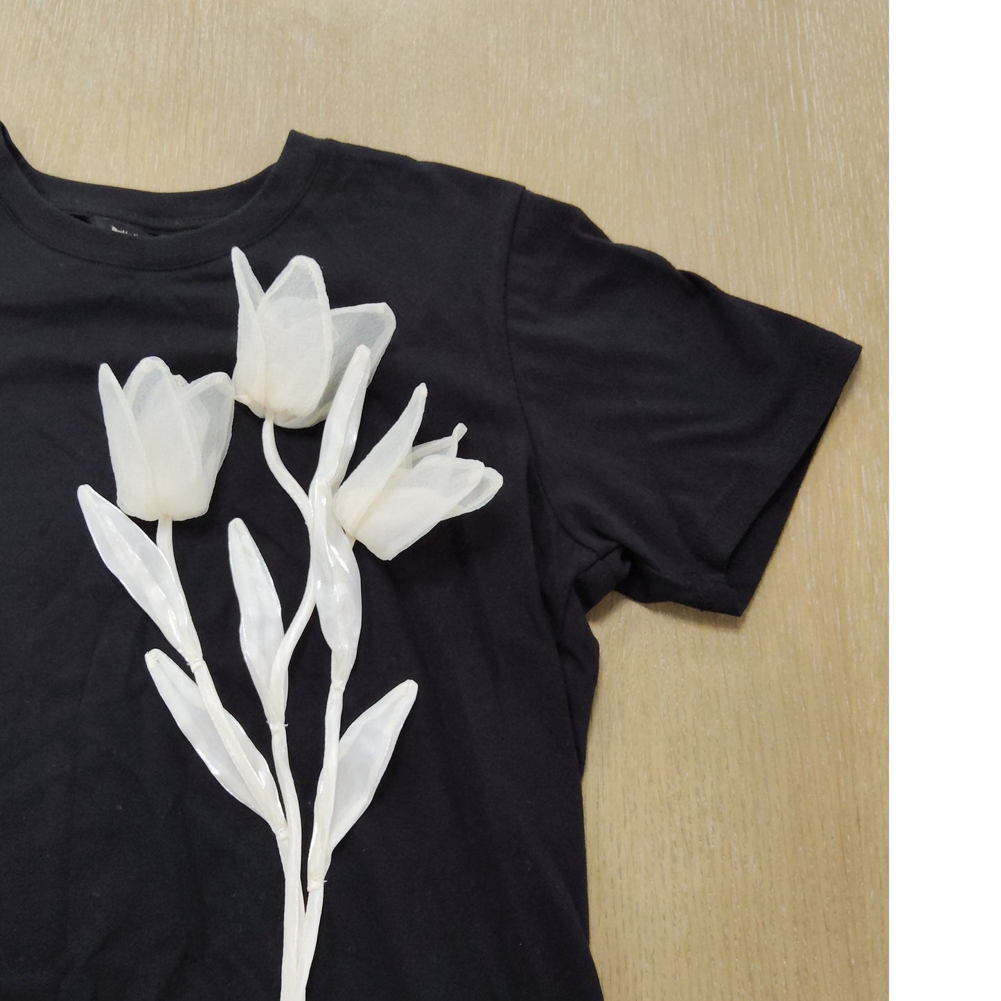 River Island Womens Black T-Shirt UK Size S Floral Design Short Sleeves