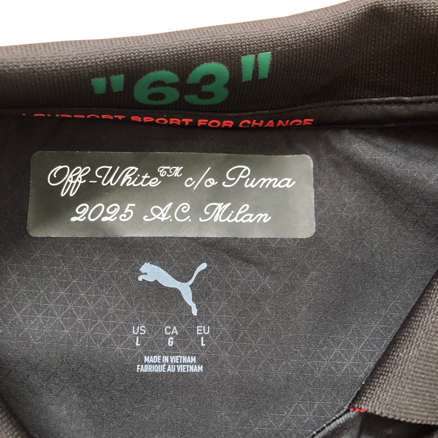 AC Milan 2025 Off White Jersey Men's L Black Green Emirates Fly Better