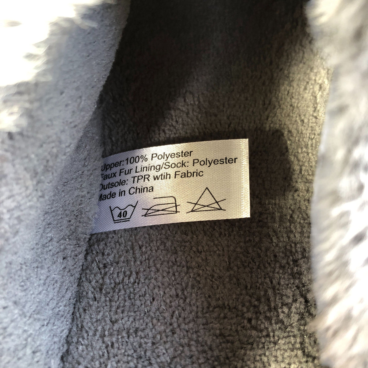 Women's Slippers Grey Faux Fur Lined Size 7