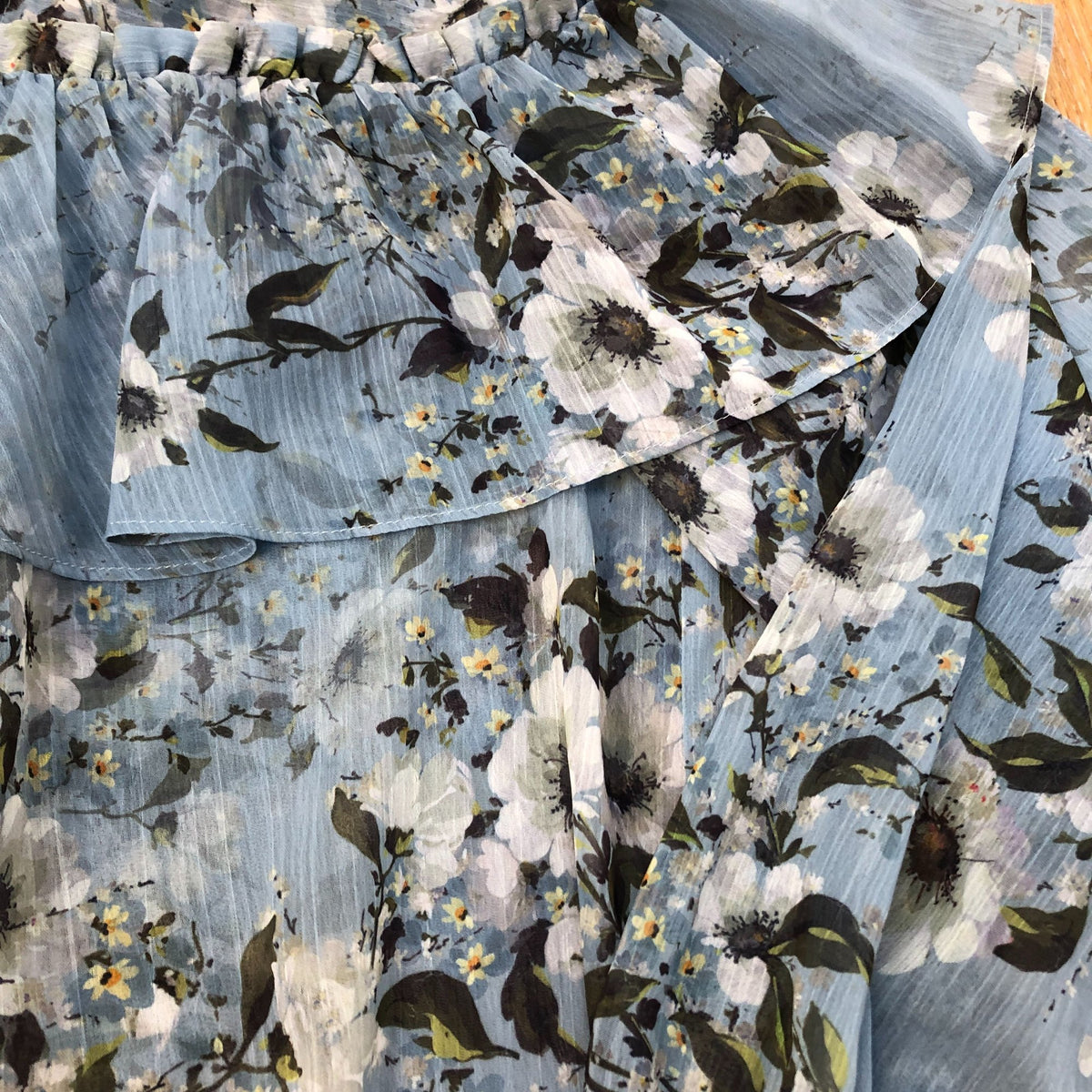 River Island Floral Print Blouse Size 12 Women's Lightweight Blue Long Sleeve